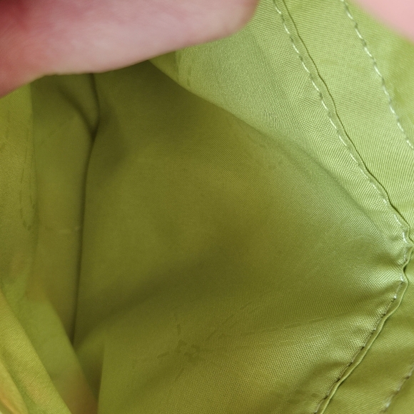 Lily Bloom small crossbody floral with Bees and lots of pockets, never u… - Picture 6 of 10